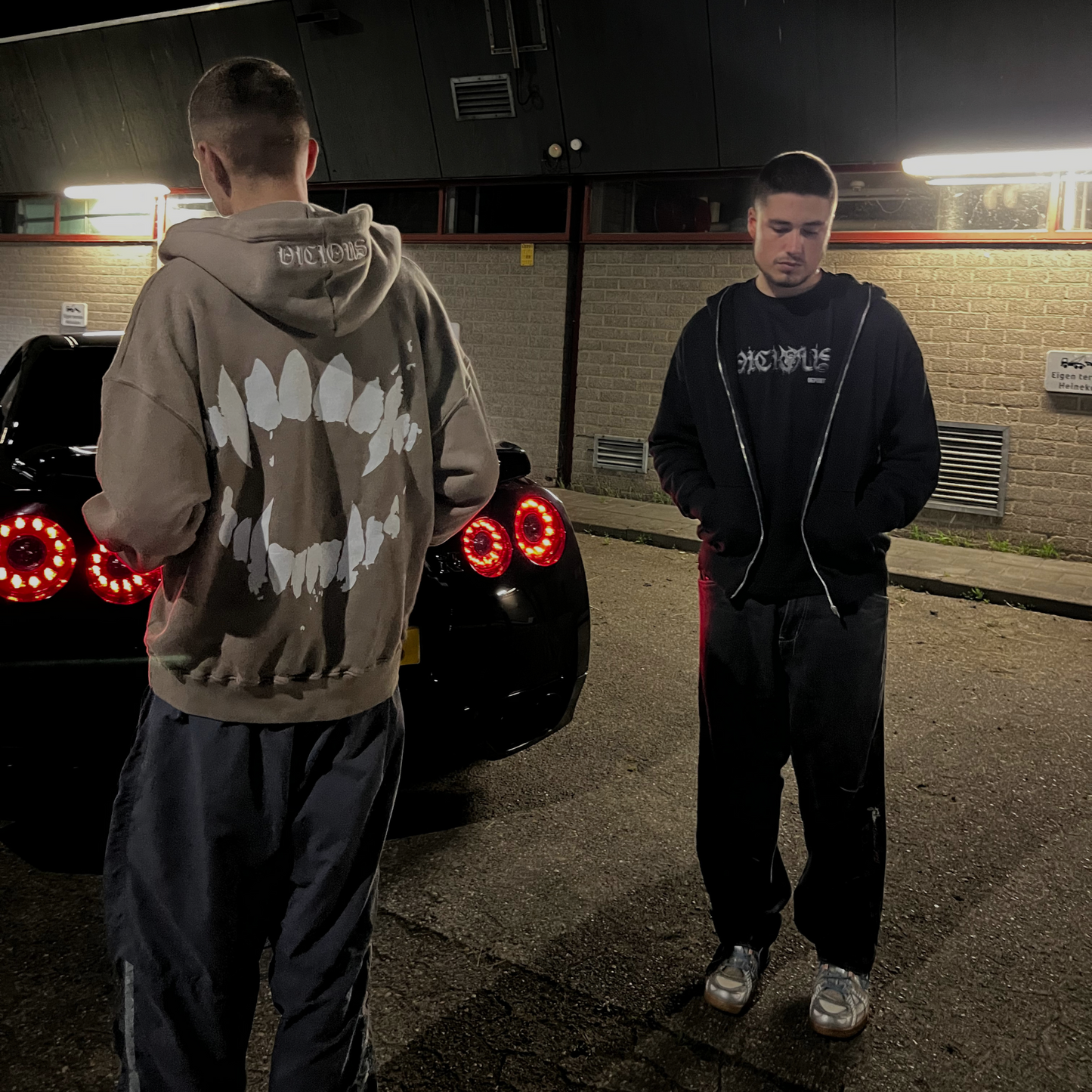 VAMPIRIC ZIP HOODIE TAUPE
